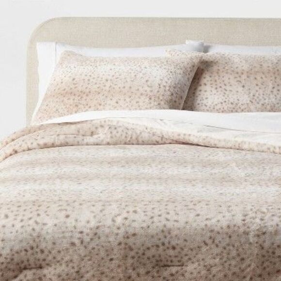 Threshold - King Leopard Faux Fur Comforter and Sham Set - Thr Leopard - Picture 1 of 4